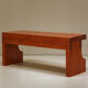 Banc brutaliste de Marc Dessauvage en bois de pin