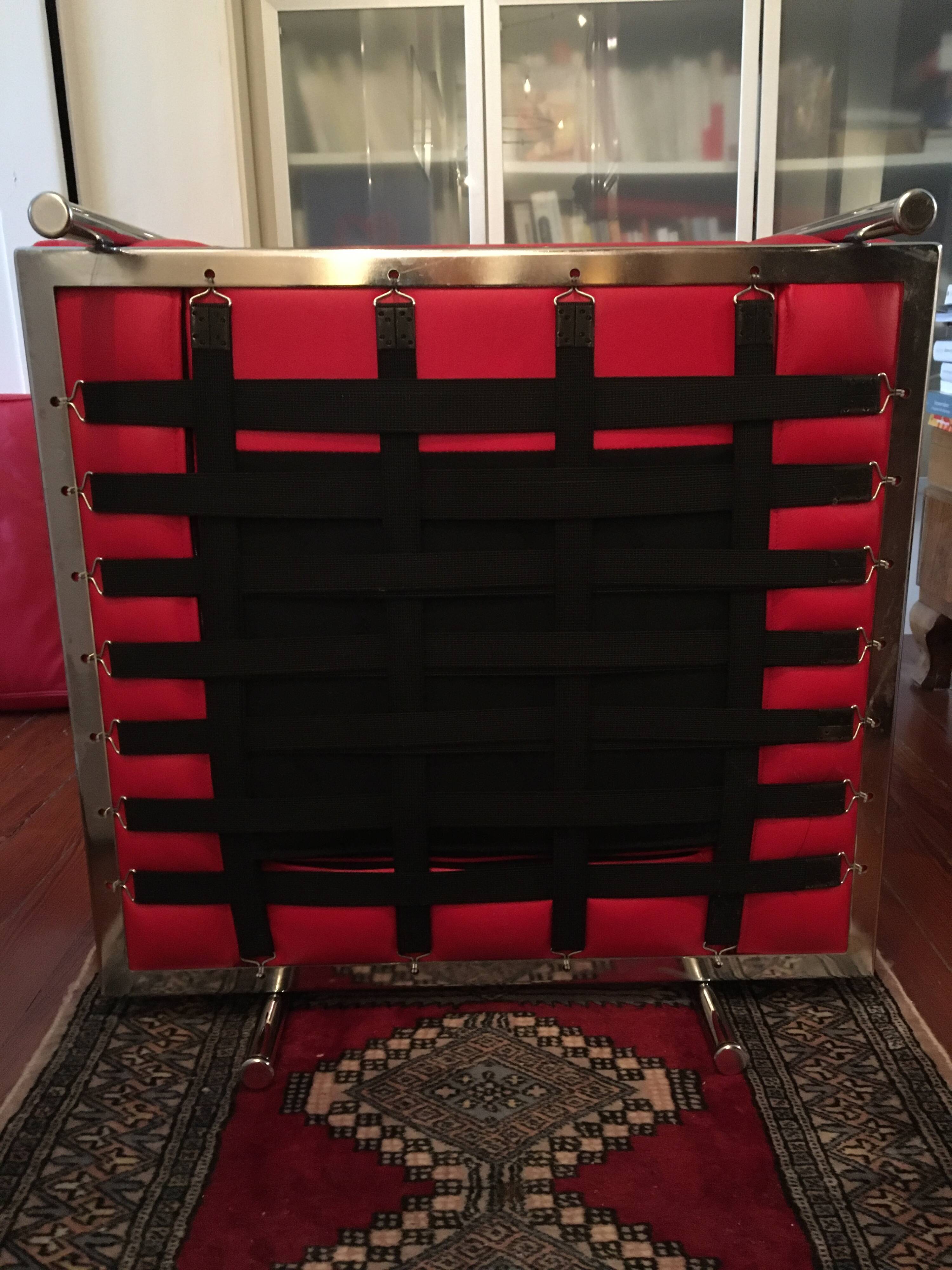 LC2 armchair Le Corbusier, Jeanneret, Perriand - Red leather - signed