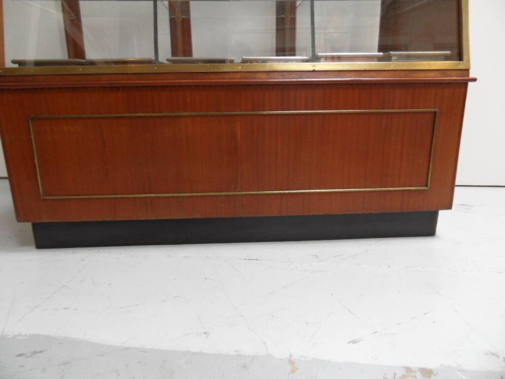 Vitrine de boulangerie vintage