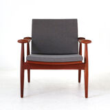 FD 133 armchair by Finn Juhl