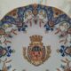 Assiette décorative signée ff avec blason ville de tours