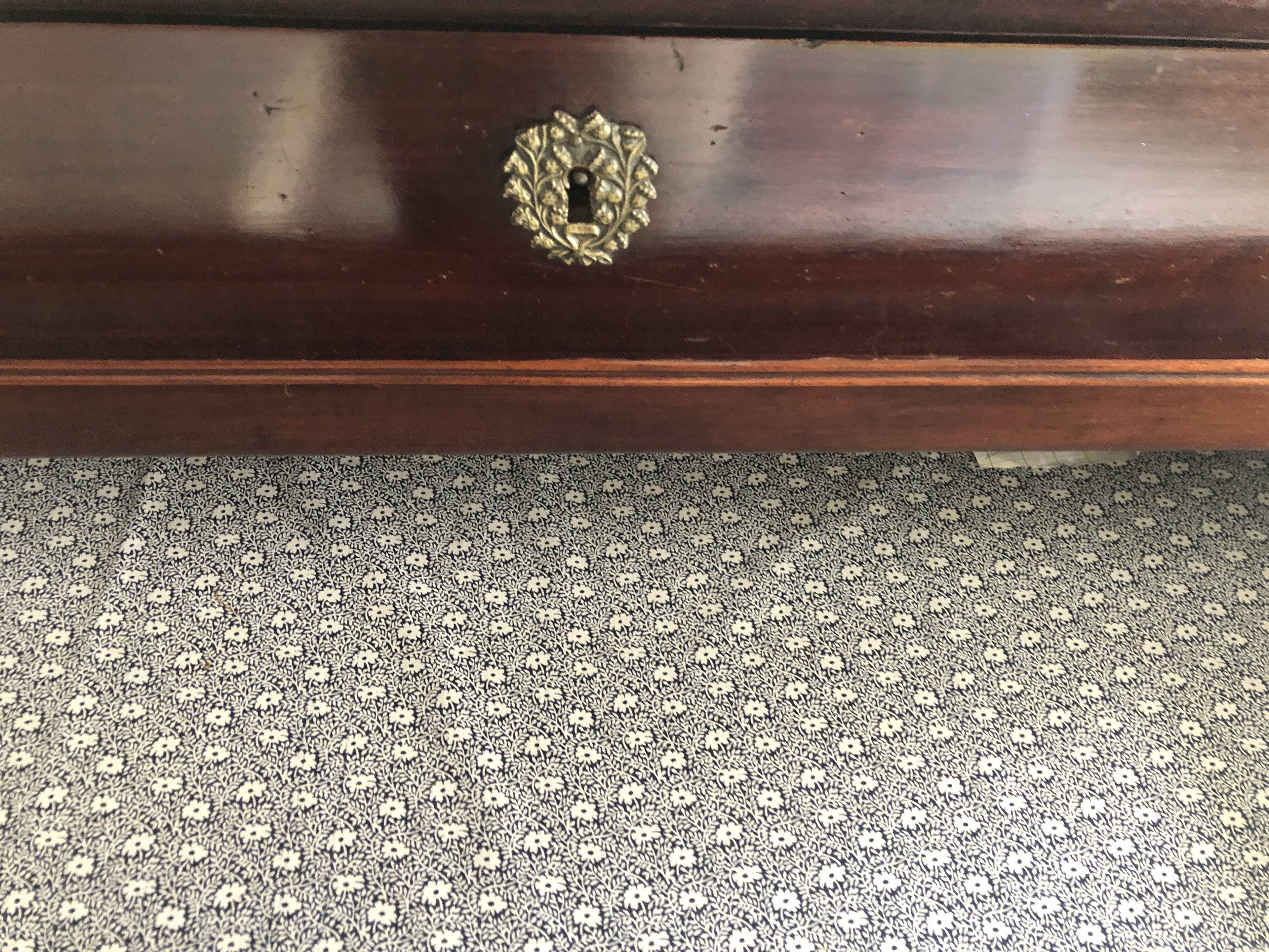 Louis Philippe mahogany chest of drawers