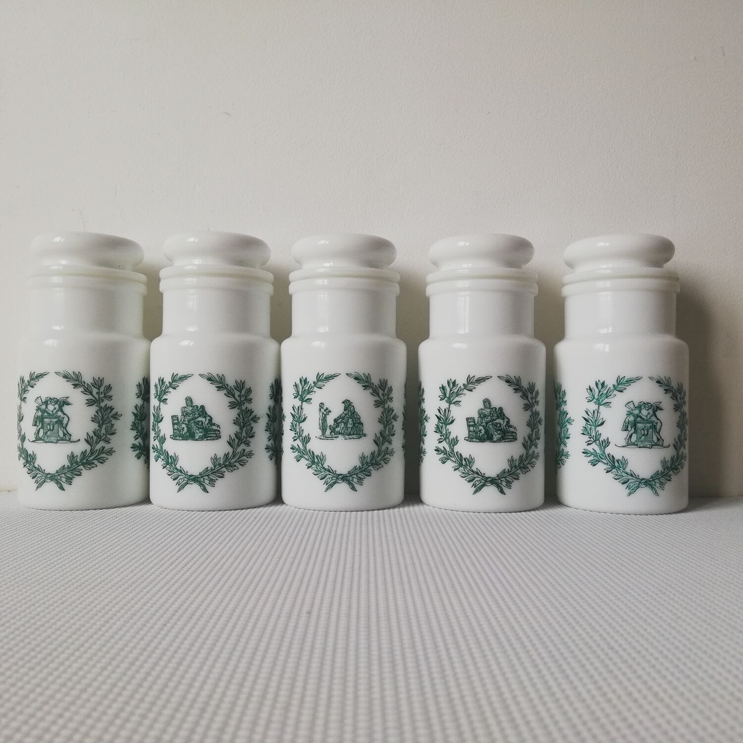Apothecary pots