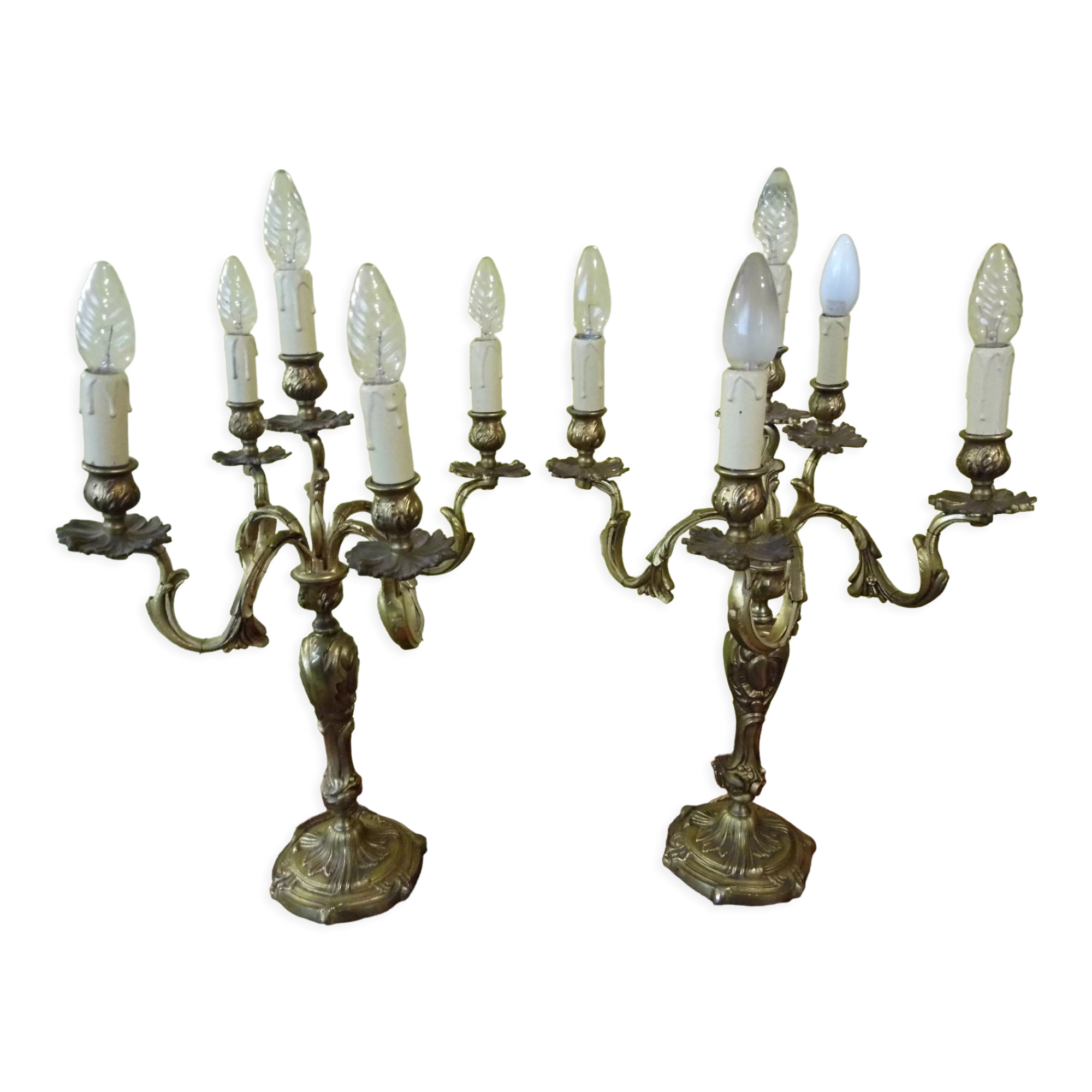 Chandeliers, candelabras pair of table lamps, bronze