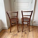 Lot 2 wooden Thonet bistro chairs