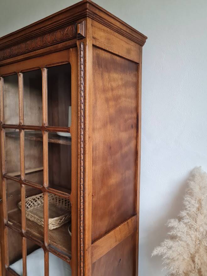 Antique Parisian glass cabinet - bonnet-maker type