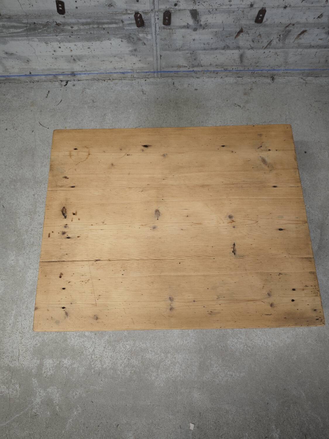 Table basse de ferme