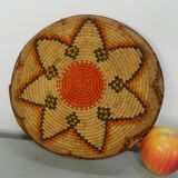 Round straw spiral basket, wall decoration or table basket