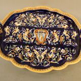 Dish of Gien of chamfered shape