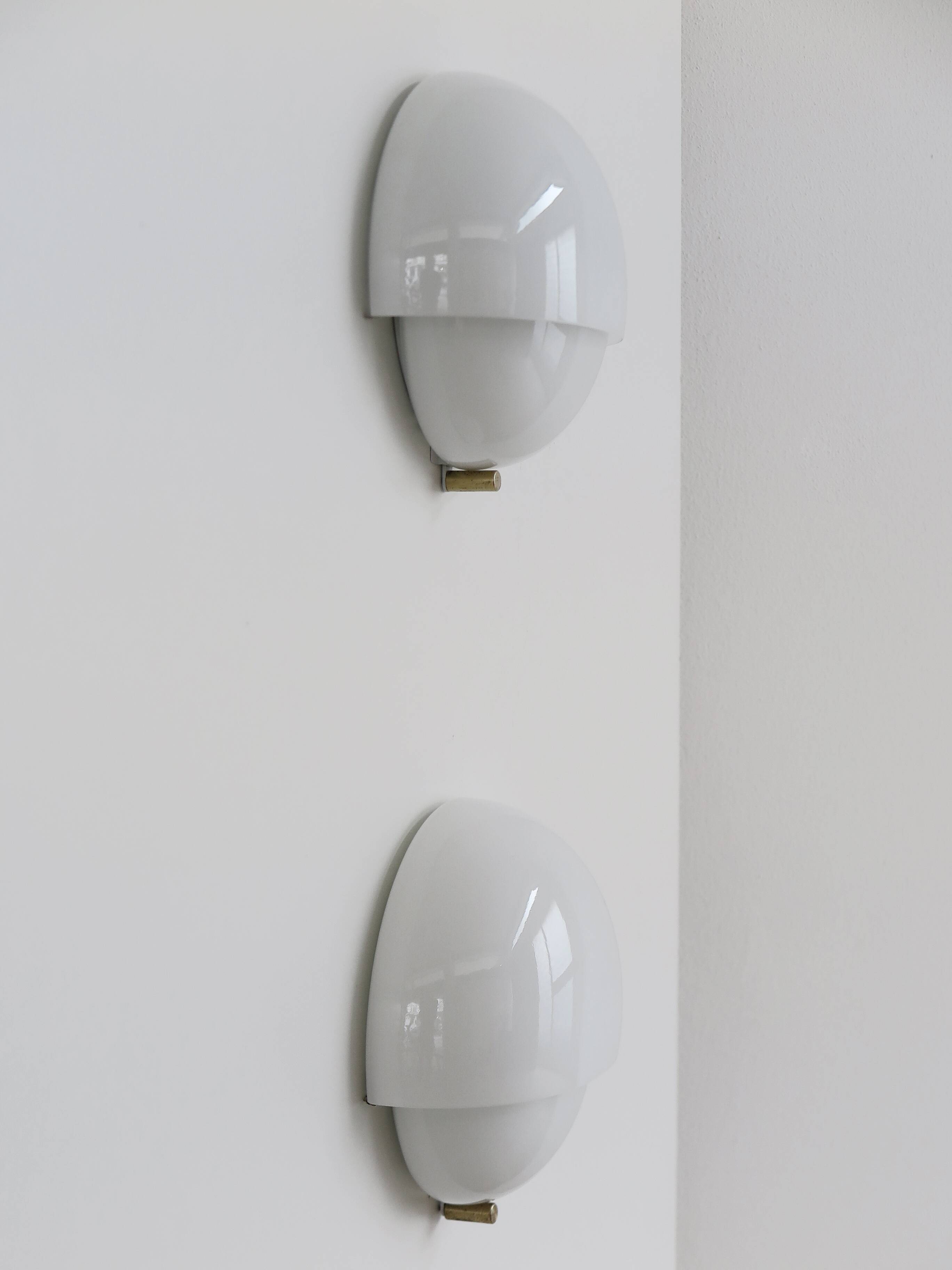 Appliques murales "Mania" par Vico Magistretti pour Artemide, années 1960