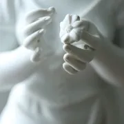 Nicolas Lecorney – Girl picking a daisy, biscuit porcelain, late 19th c.