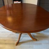 Round table, wood