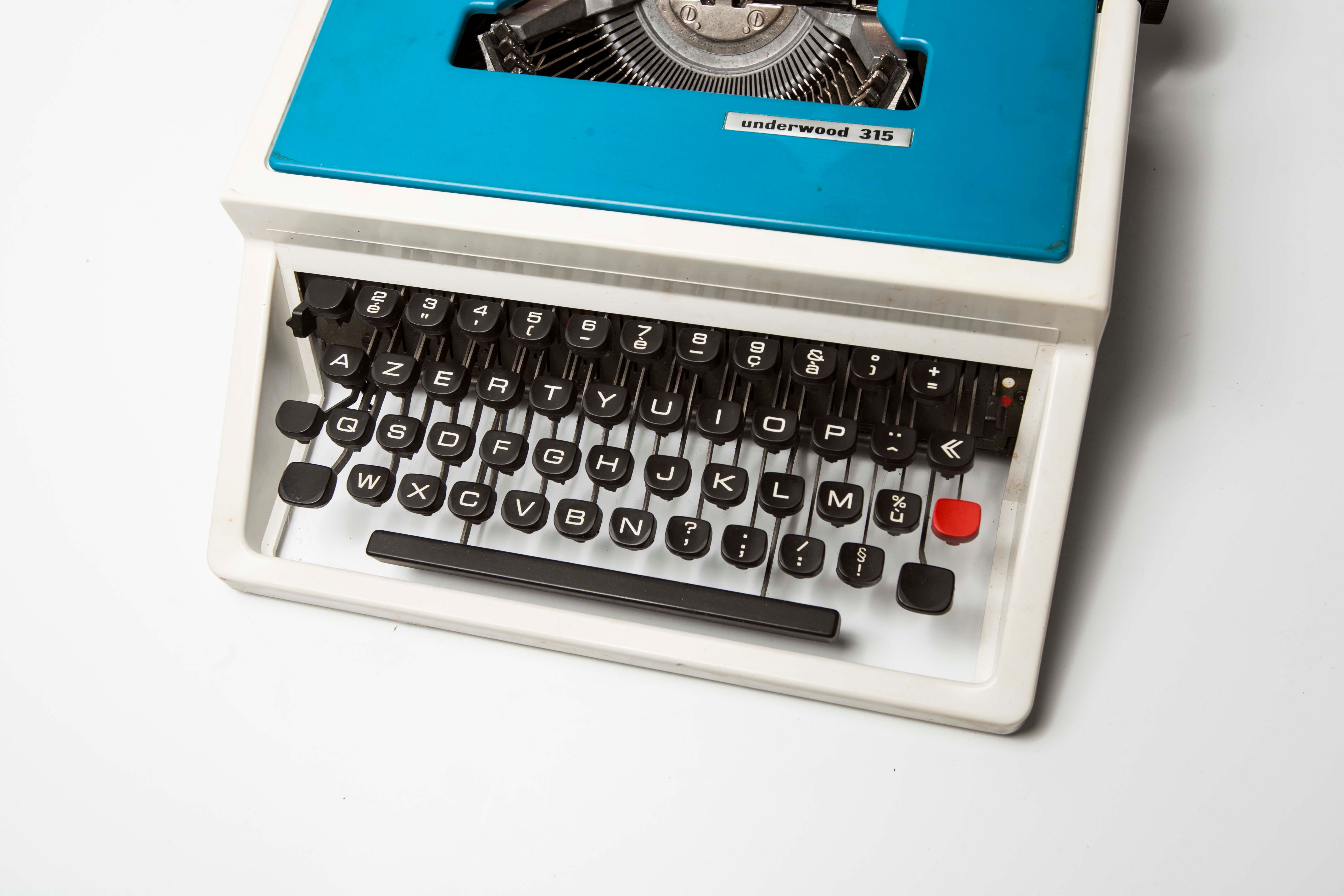 Underwood 315 blue and black laptop