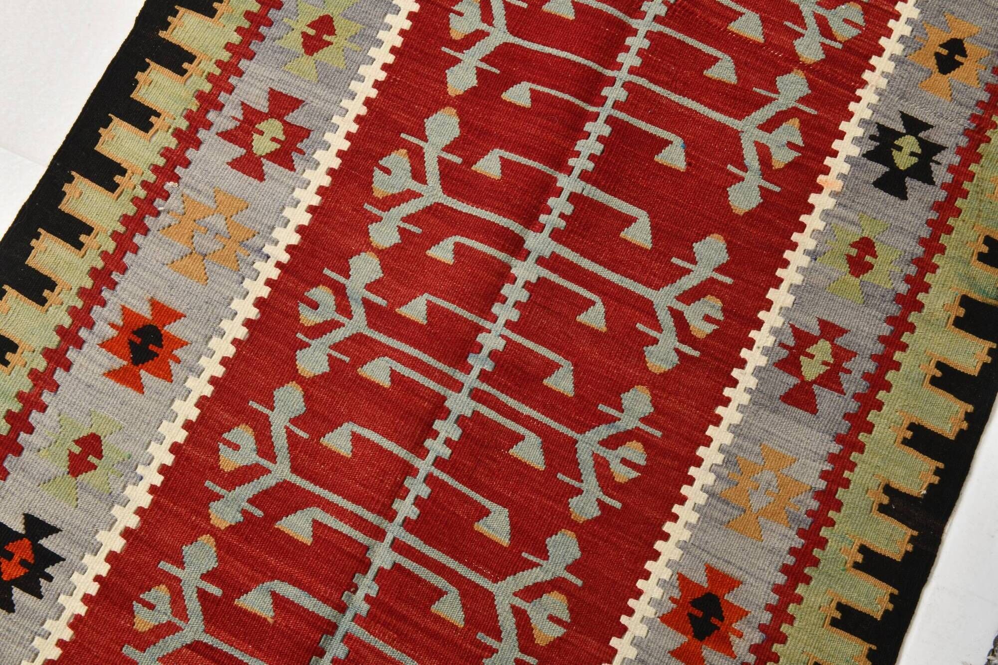 3x5 Red Green Tribal Vintage Kilim Rug, 88x147Cm