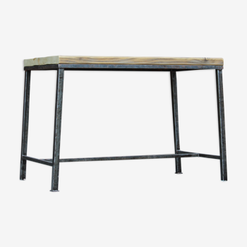 Small table in wood and metal