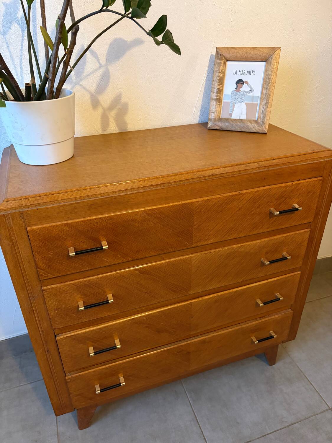 Très belle commode vintage en chêne miel