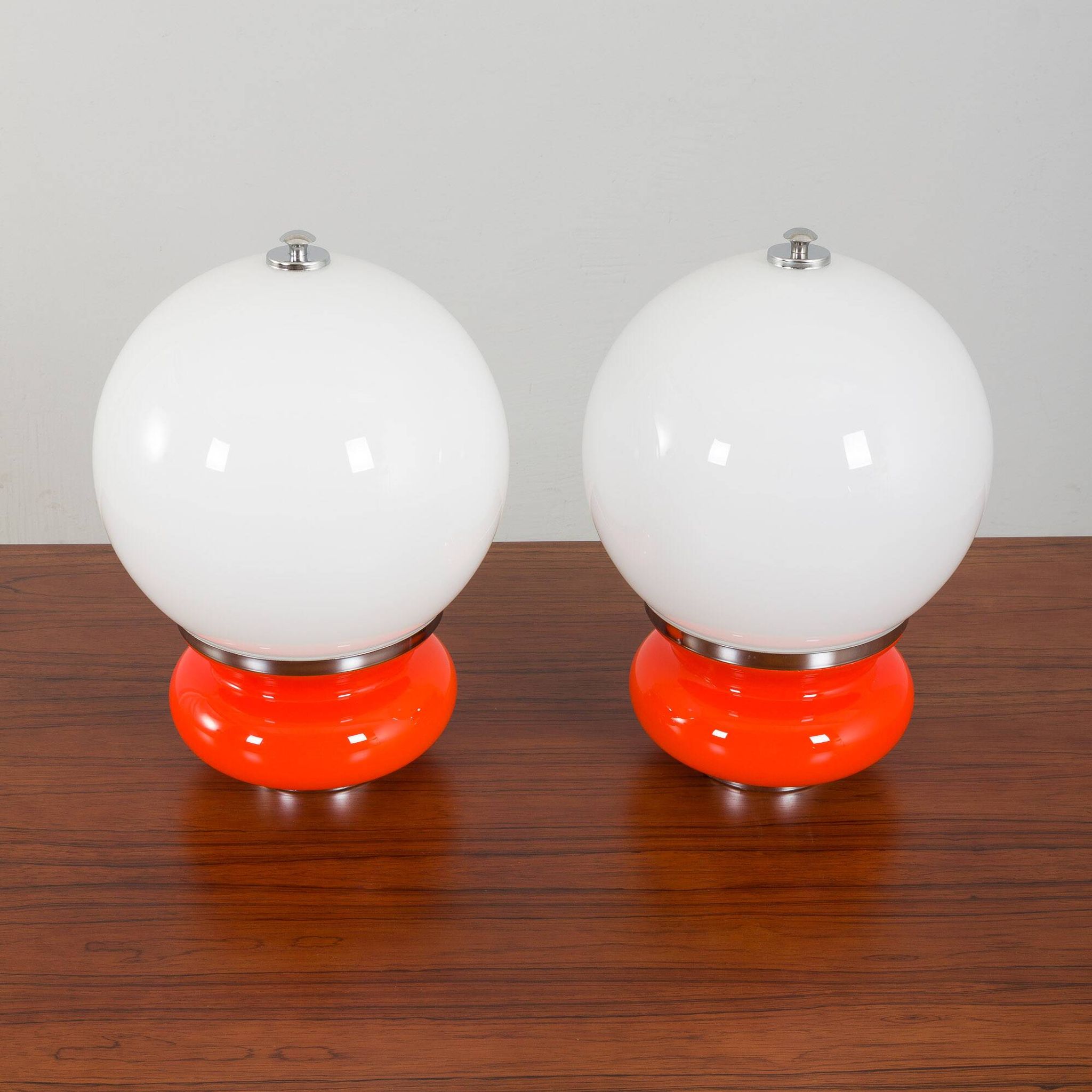 Pair Italian Space Age Mazzega Murano glass table lamps