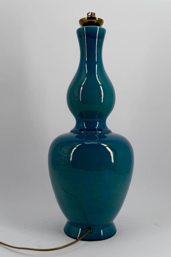 Importante lampe en porcelaine à émail bleu craquelé – France, vers 1950