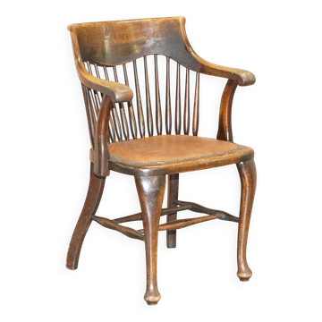 English captain's armchair Ralph Johnson in oak and leather.