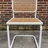 Suite de 4 chaises modèle Cesca b32 en blanc par Marcel Breuer 1987