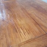 Old farmhouse table 12/14 people