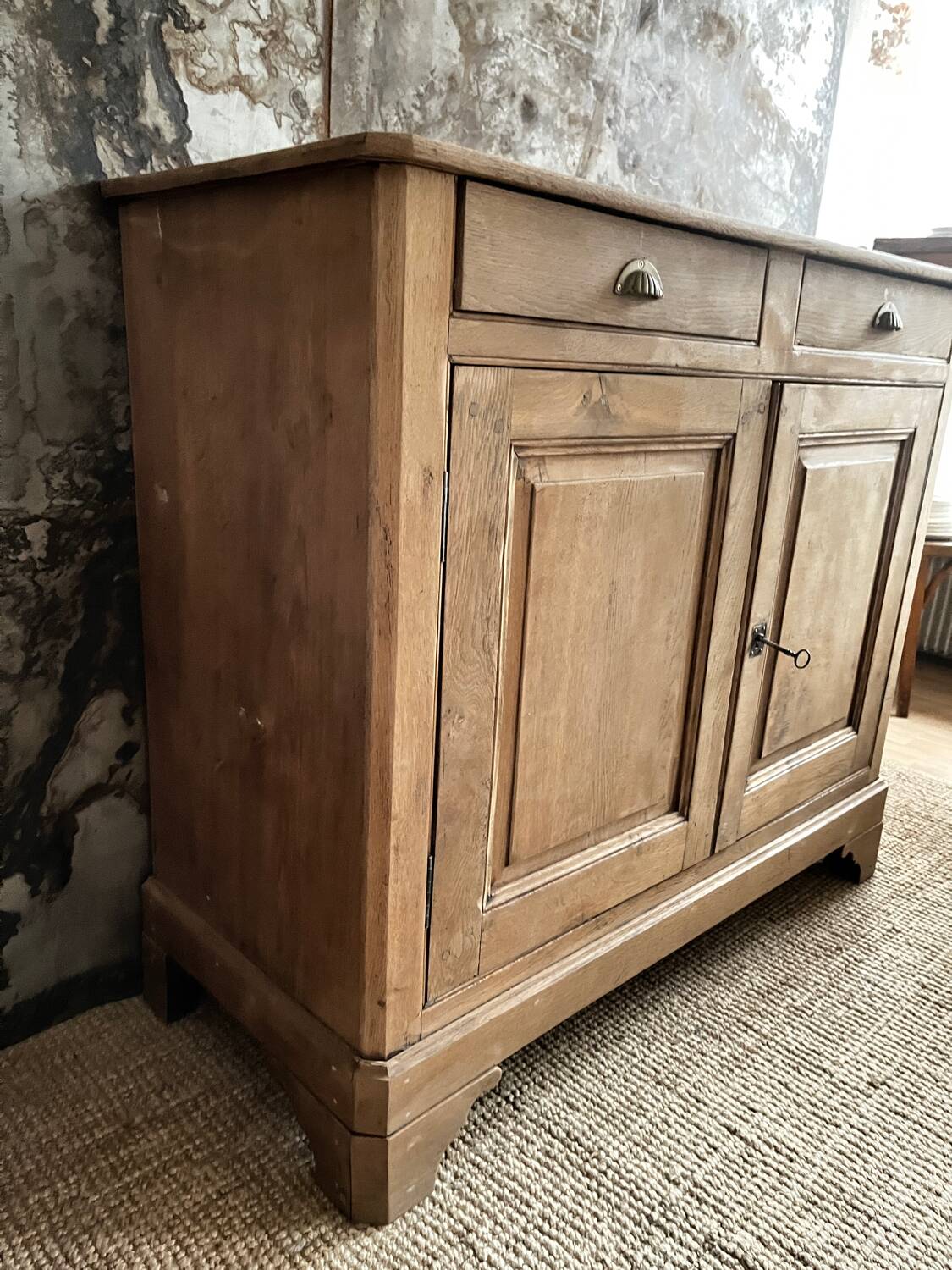 Parisian buffet in raw wood