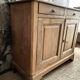 Buffet parisien en bois brut
