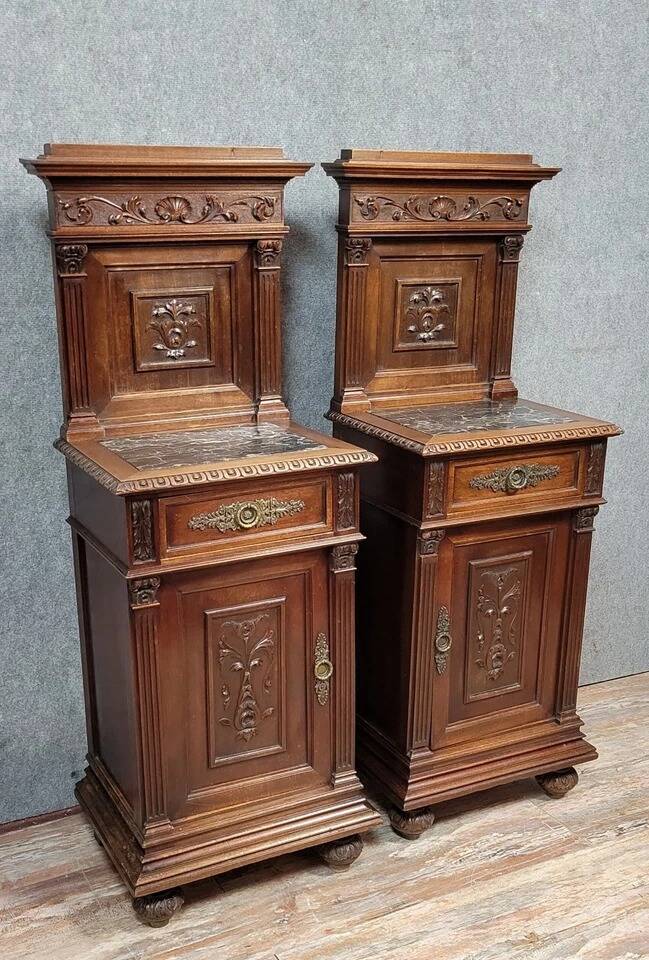 Pair of Renaissance style bedside tables in carved walnut, 19th century
