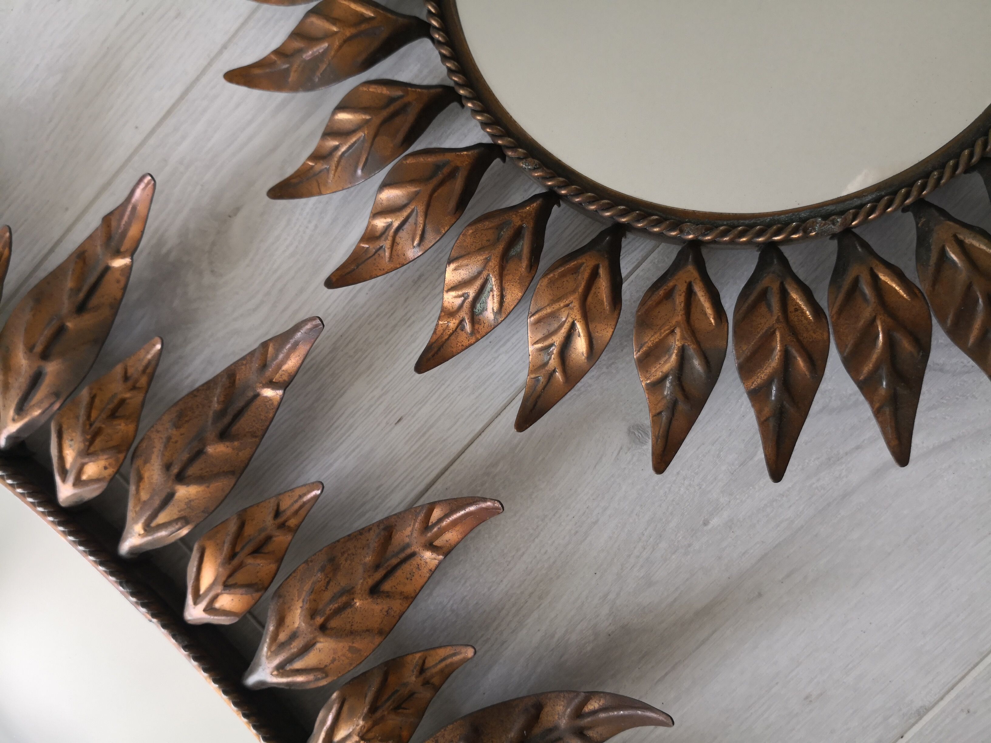 Duo of mirrors in metal of the 60s/70s