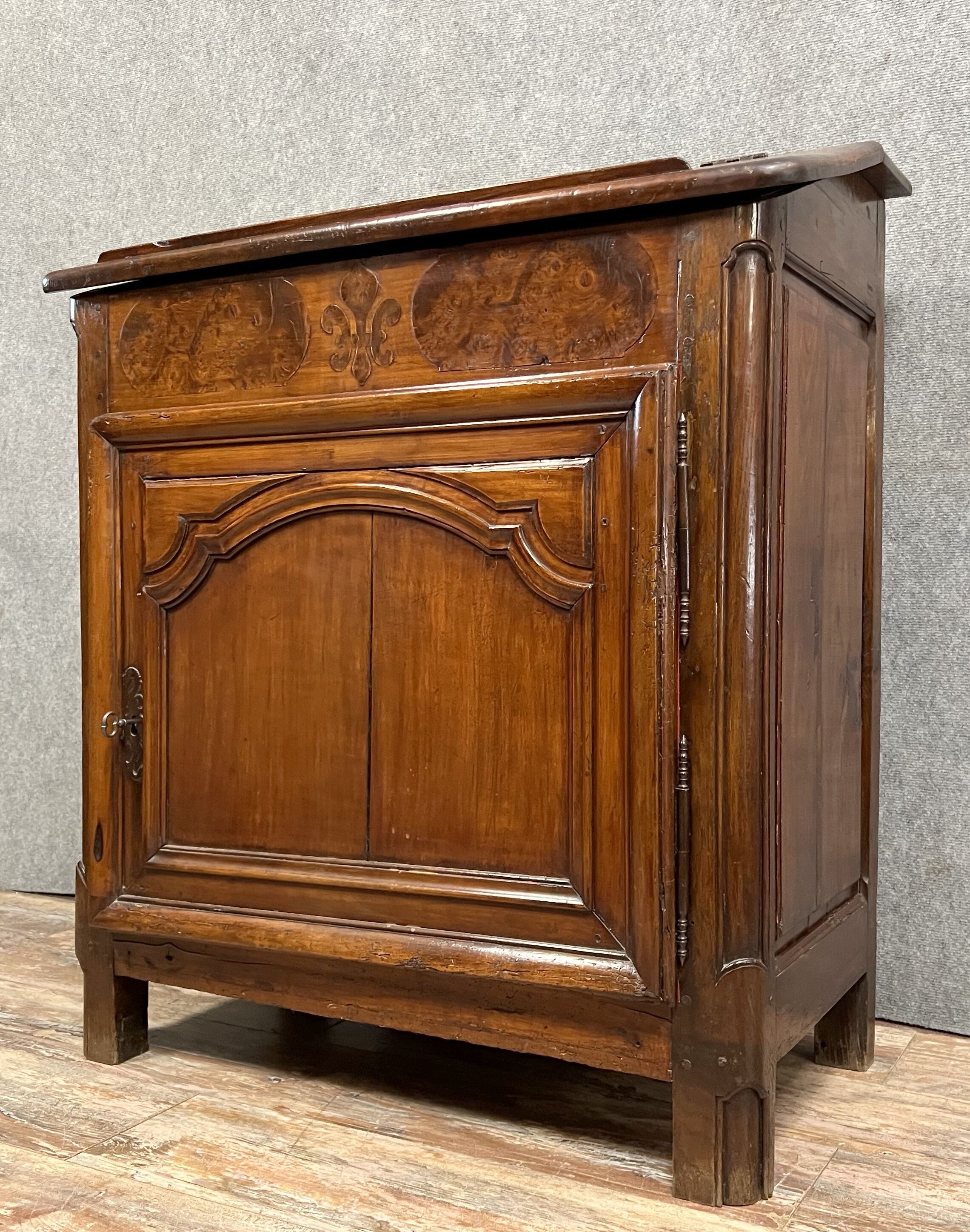 Oratory louis xiv era marquetry on walnut circa 1700
