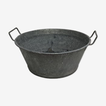 Vintage galvanized zinc basin