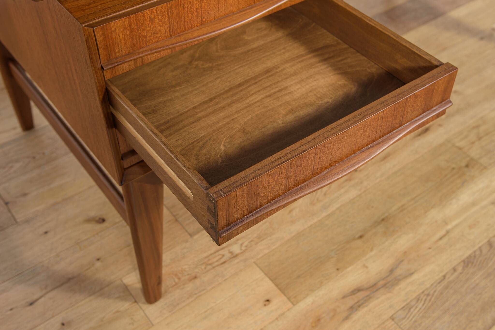 Mid-Century Freestanding Teak Desk, 1960s