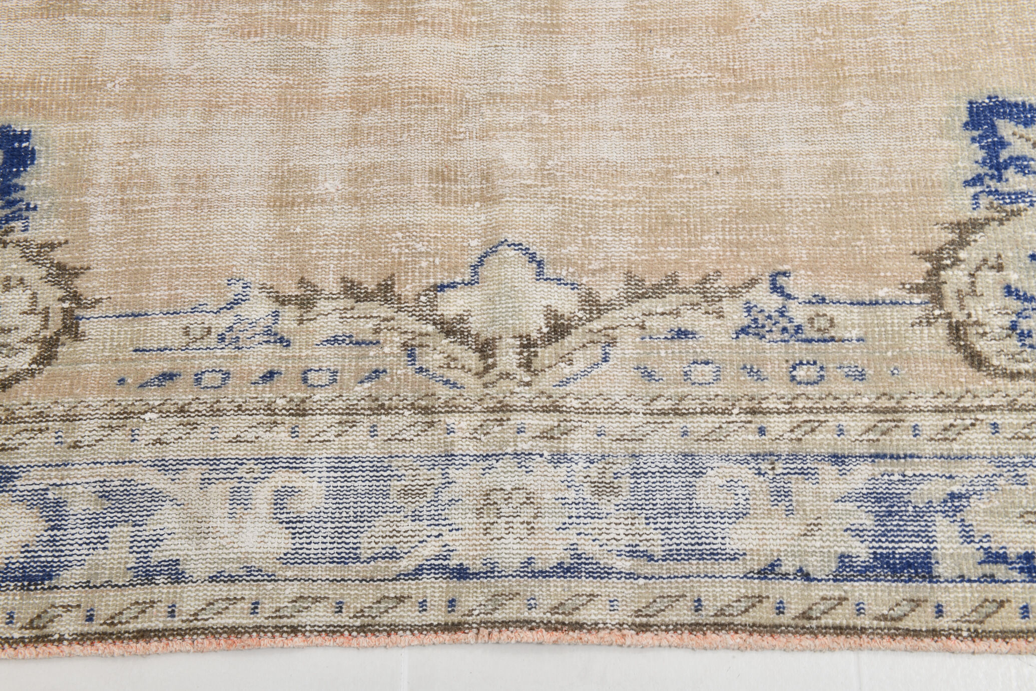 Madallion rug 225x321cm