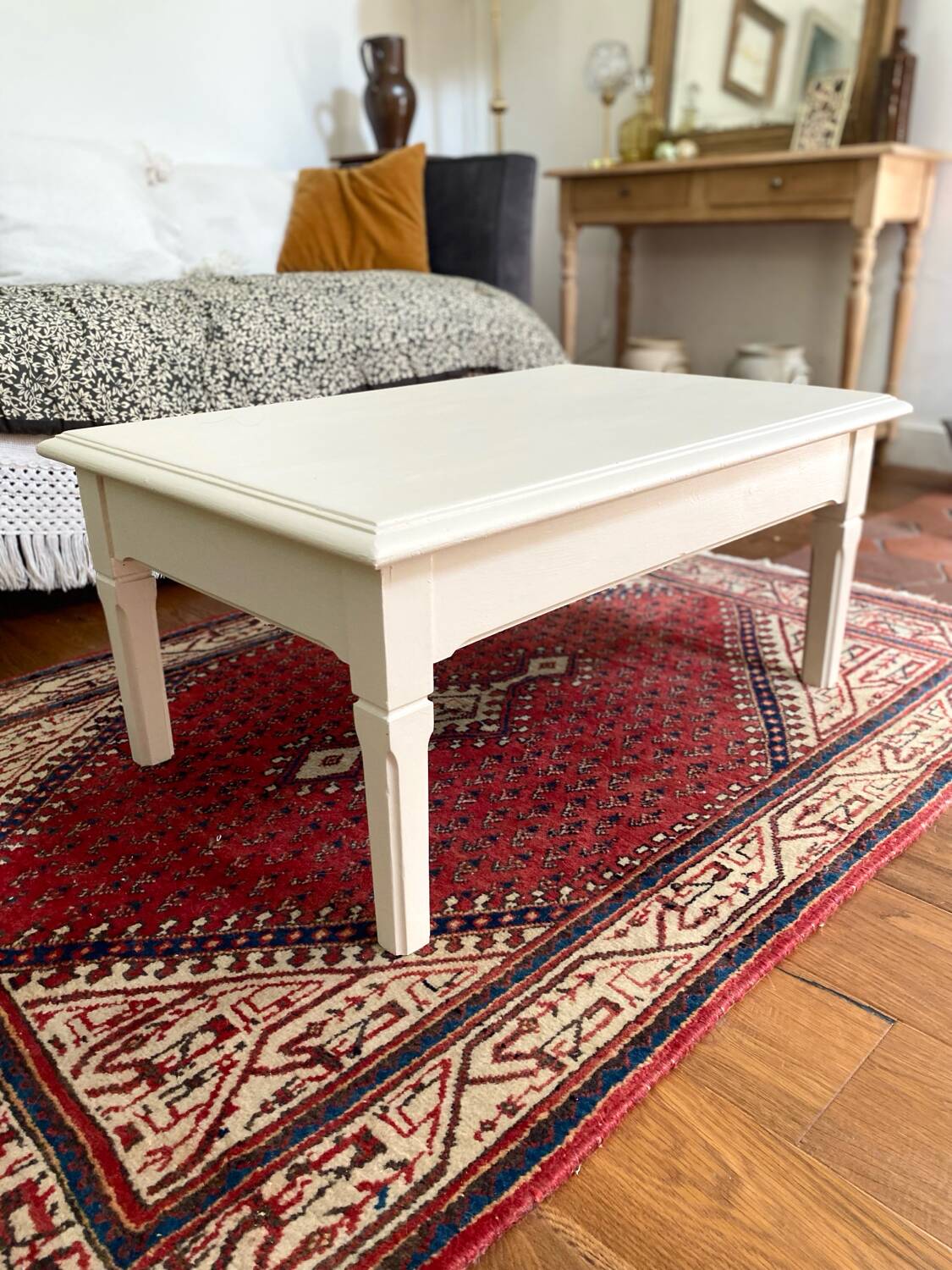 Coffee table in ecru antique wood