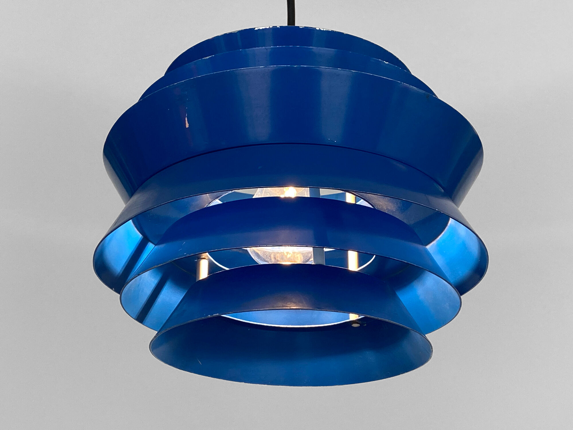 Pendant light "Trava" in blue lacquer by Carl Thore for Granhaga Metallindustri. Sweden 1960s.