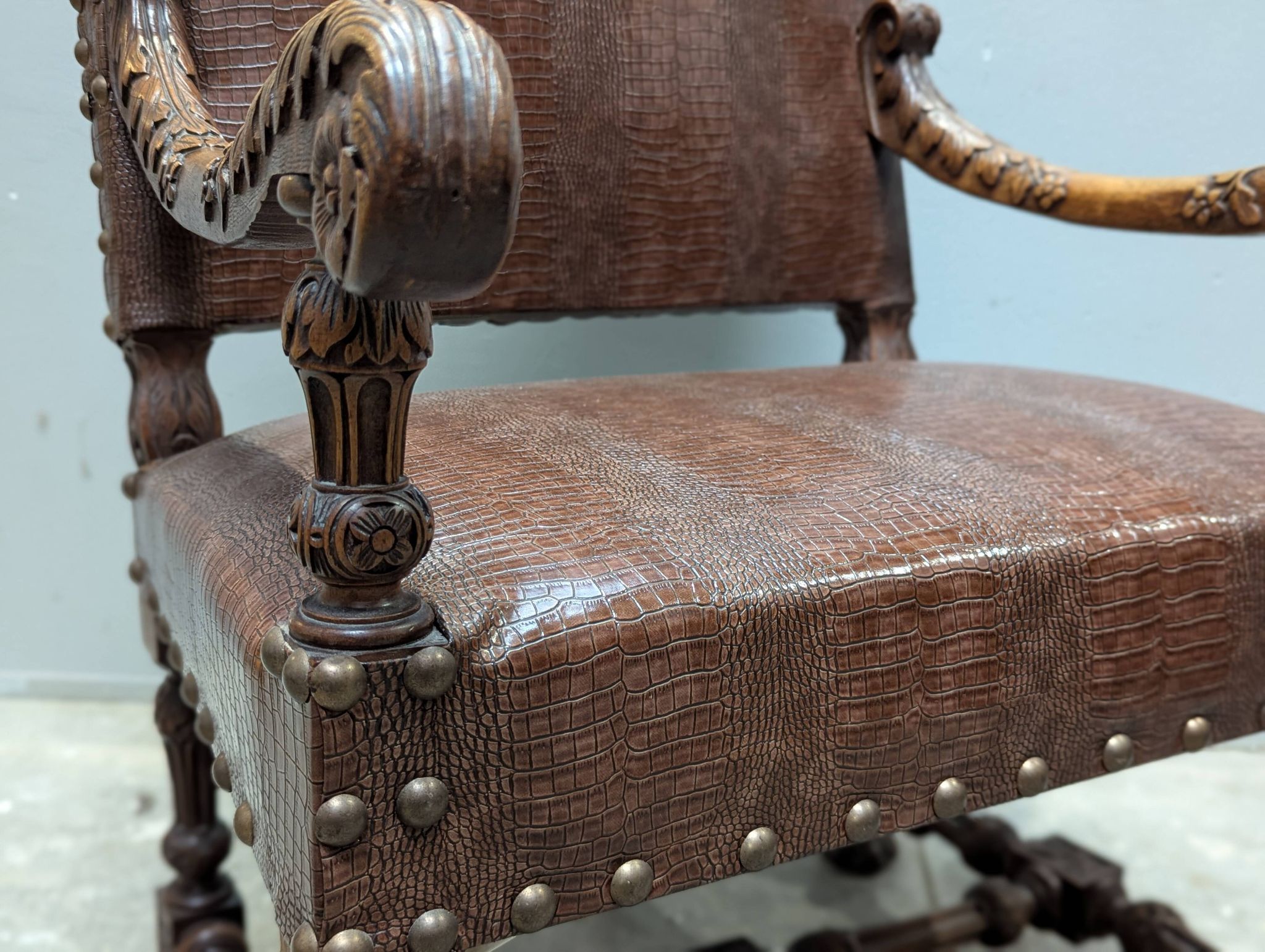 Paire de fauteuils louis XIII 19ieme