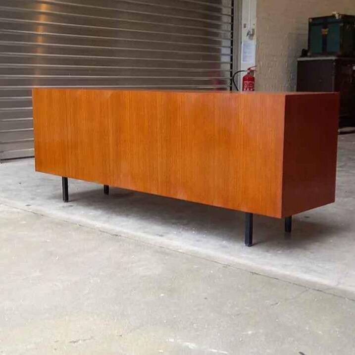 Florence Knoll sideboard in walnut 1960's