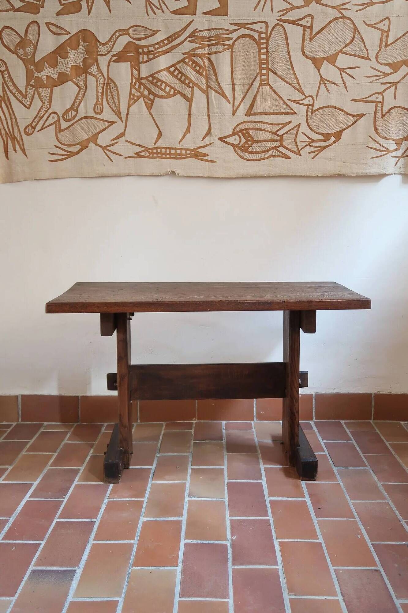 Solid oak coffee table, key stretcher, 1950s.