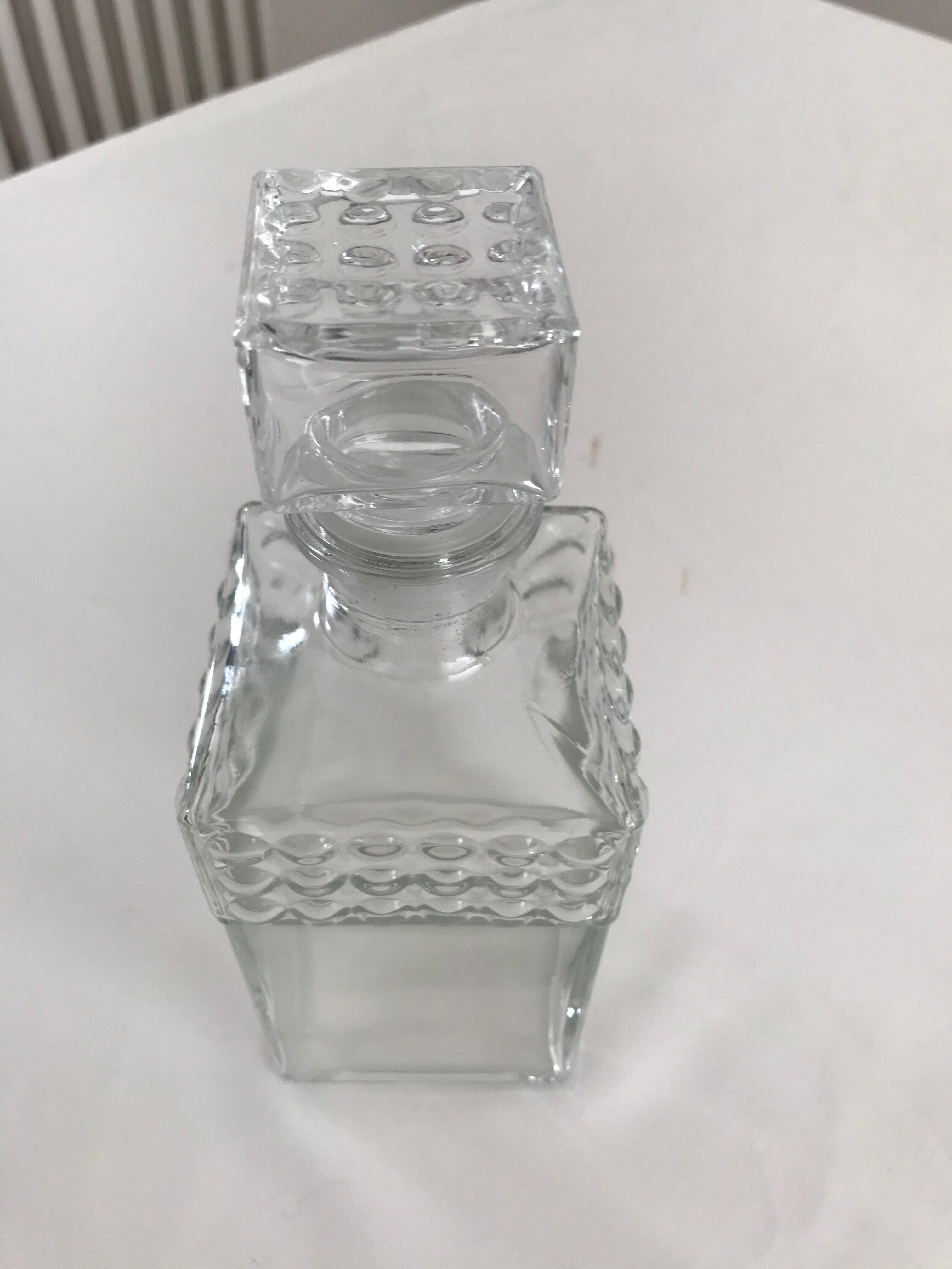 Glass whisky carafe