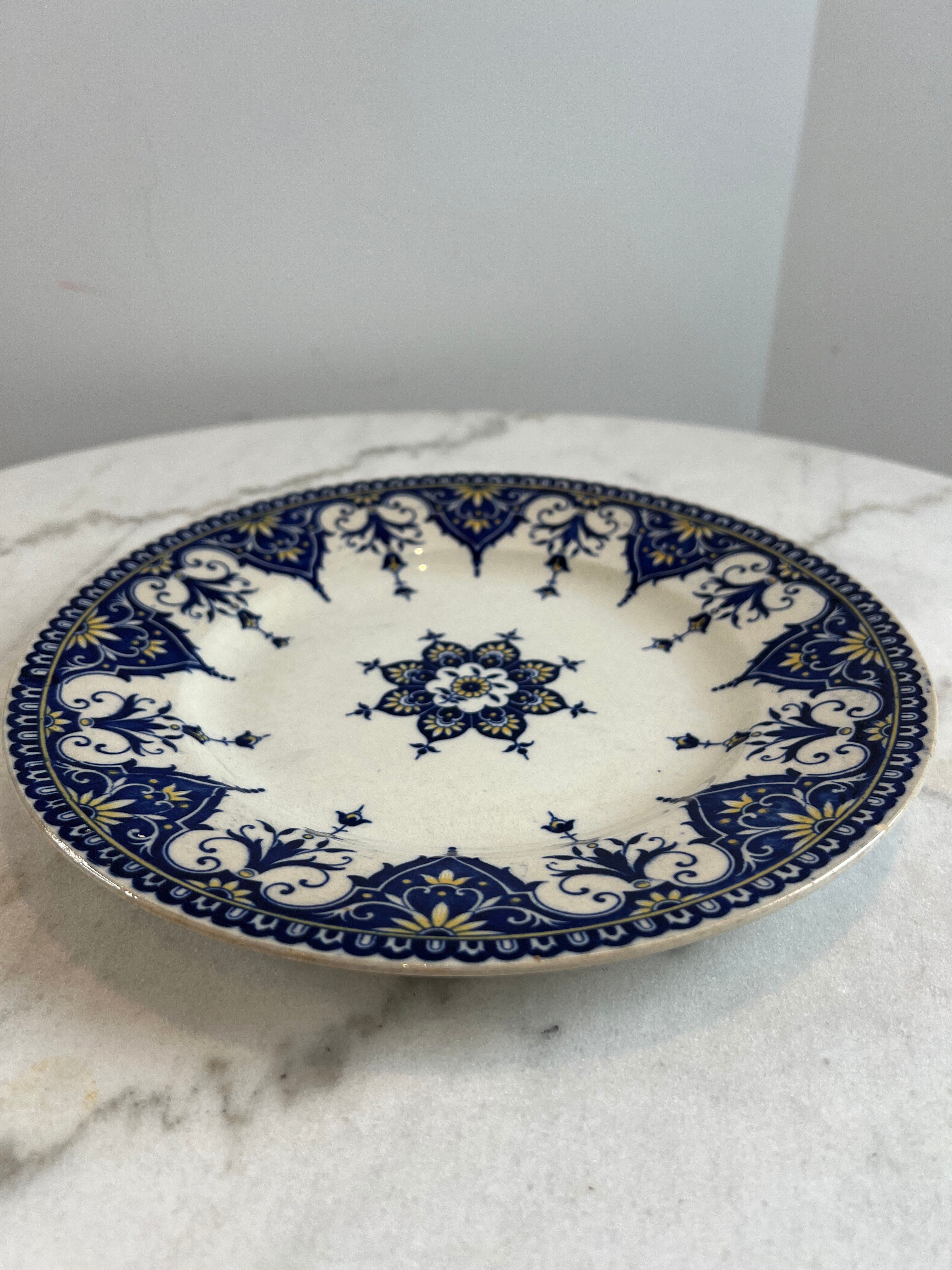 Large flat plate ironstone Sarreguemines Cluny