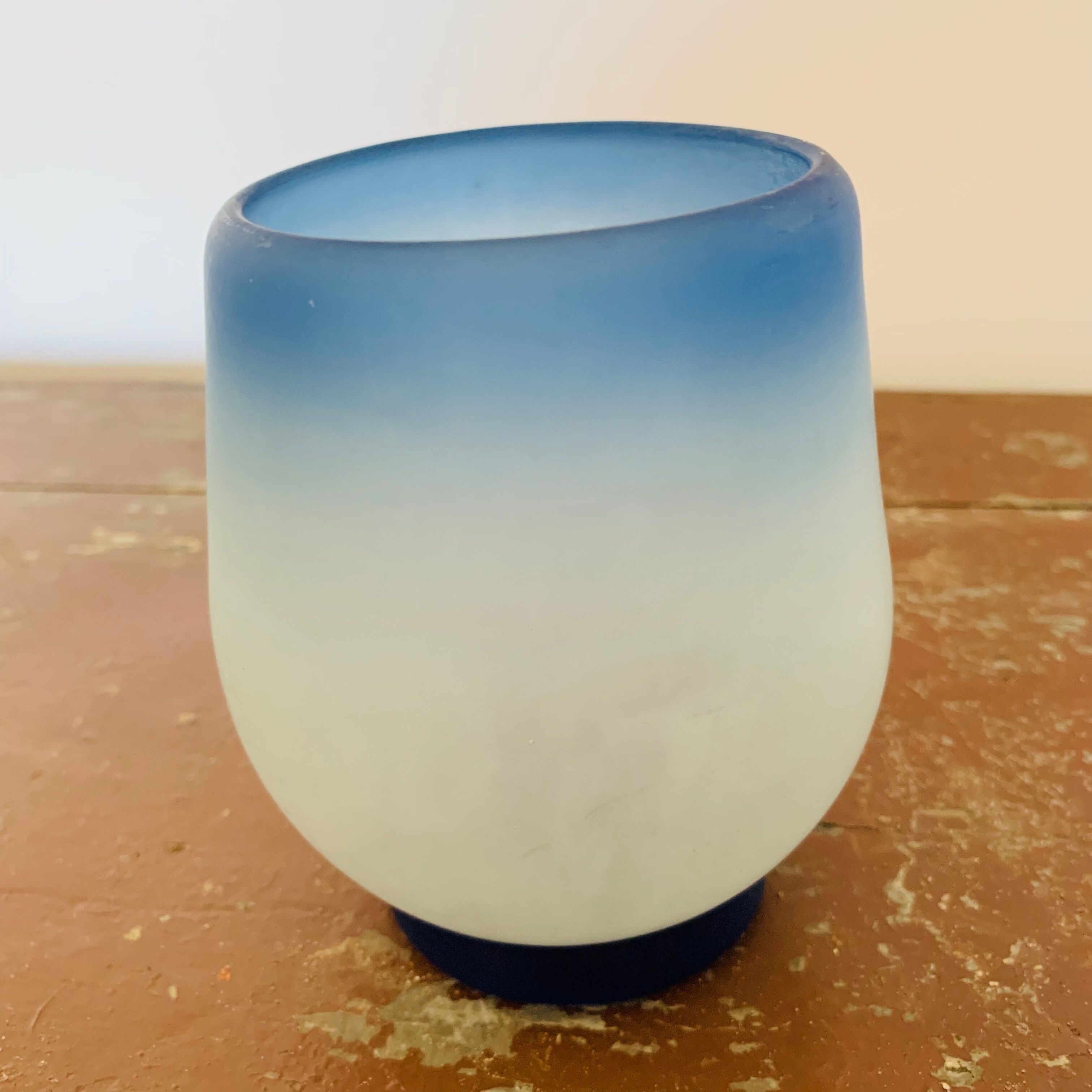 Set of 4 blue glass paste dinnerware