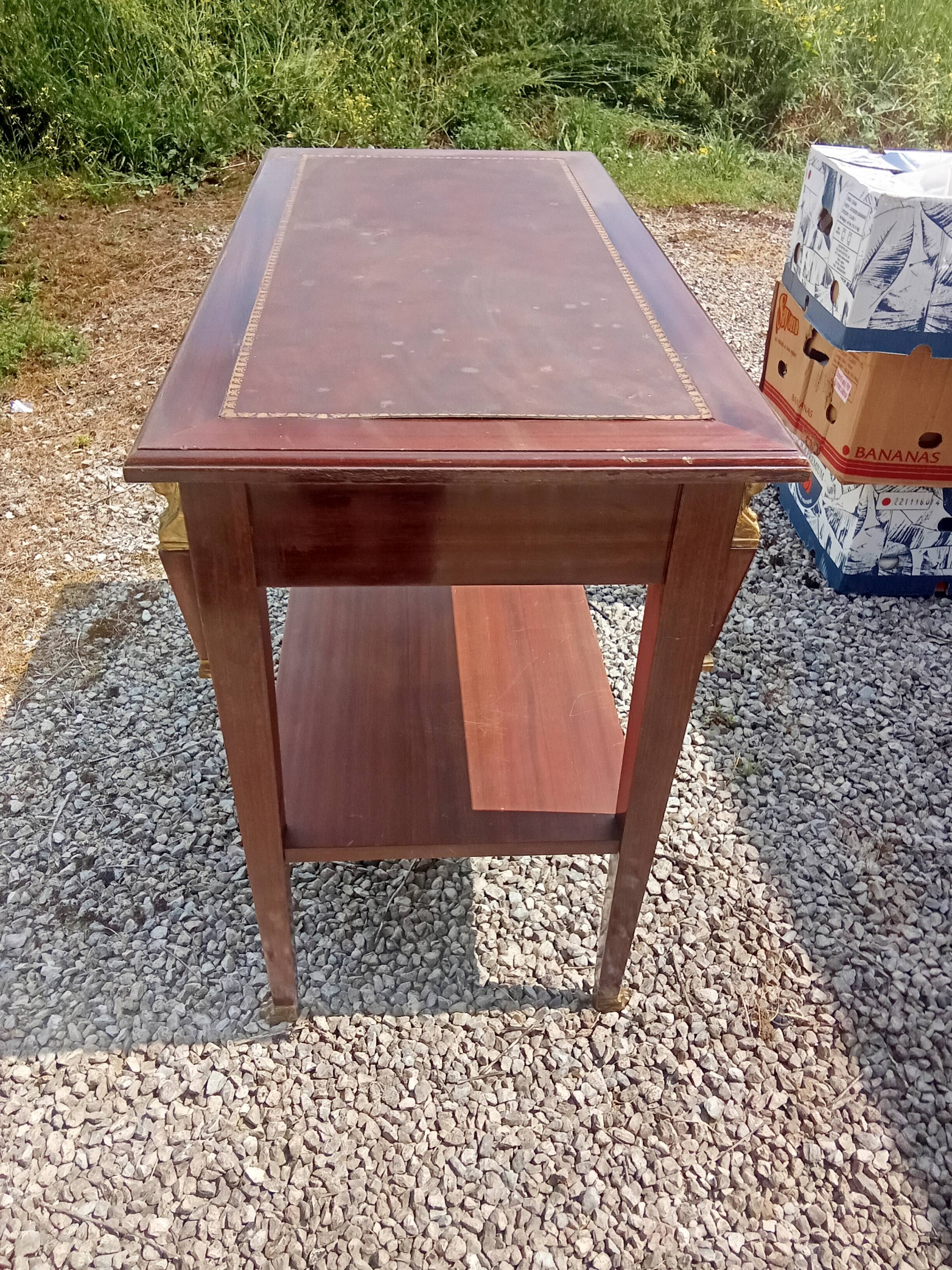 Bureau Empire en acajou et bronze.