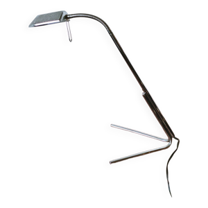 lampe moderniste acier