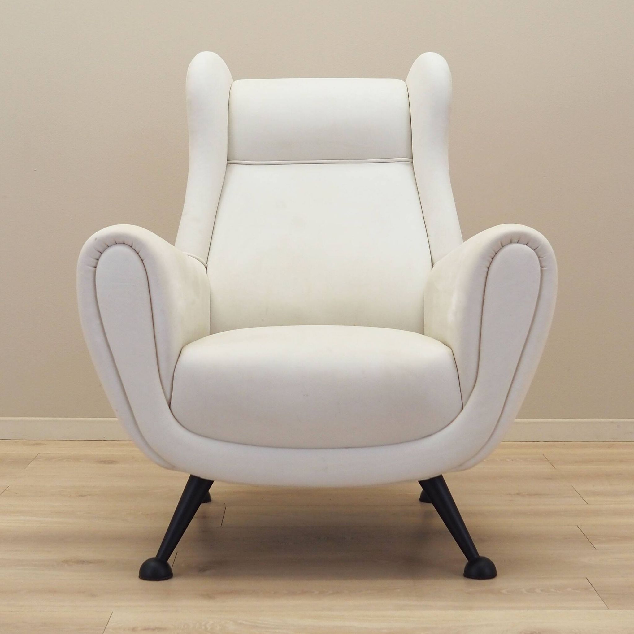 White armchair, Italian design, 1980s, production: Italy
