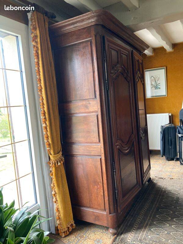18th-century solid walnut wardrobe