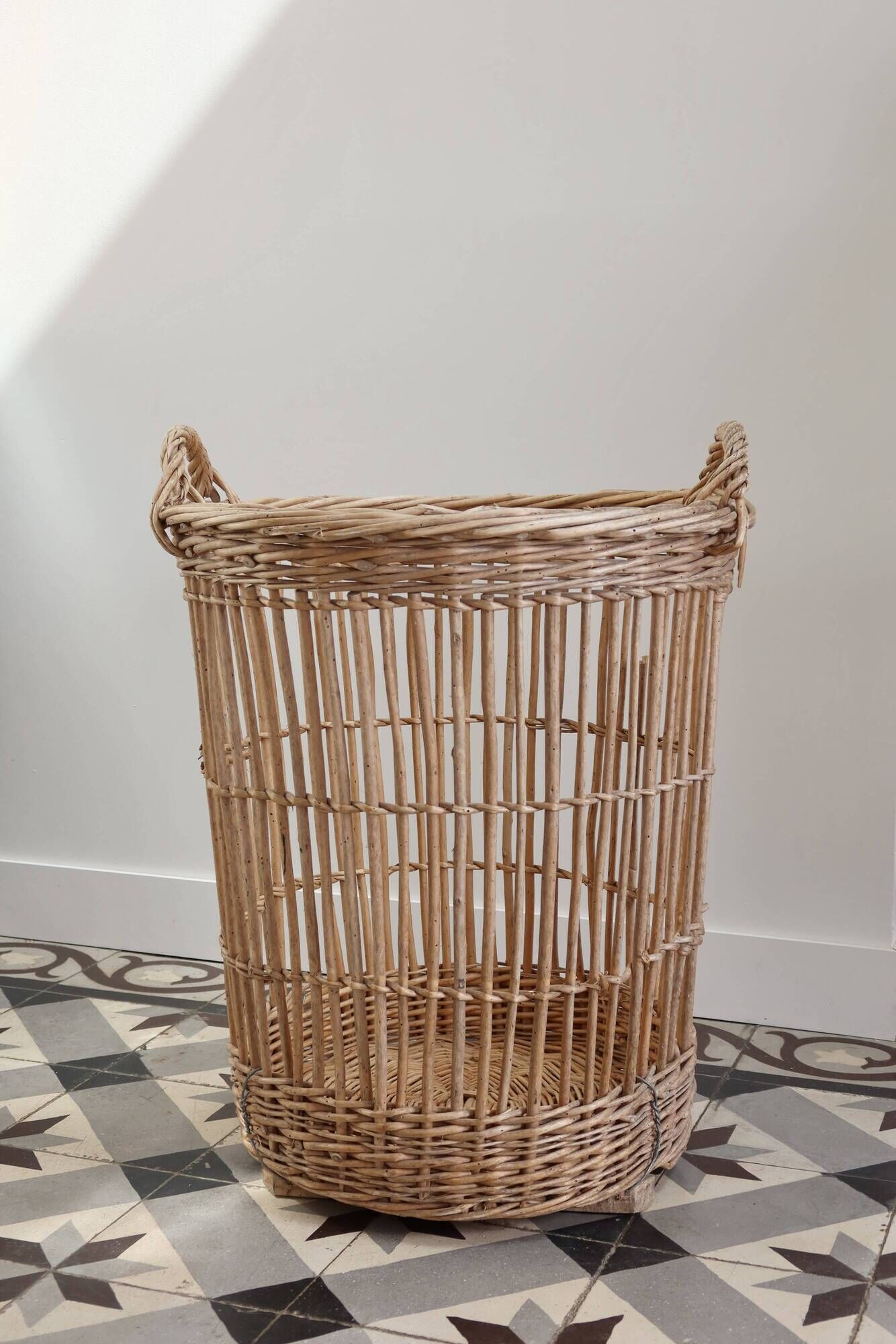 Vintage wicker bakery basket – Baguette basket