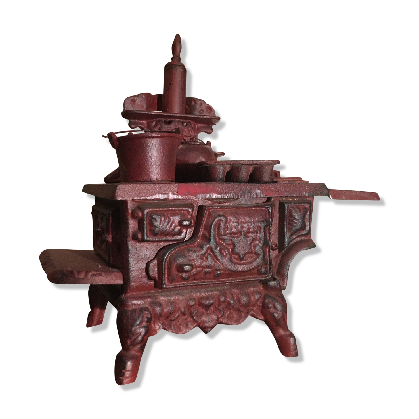Stove, miniature cast iron stove + utensils