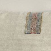 Coussin carré en toile ancienne style Kilim