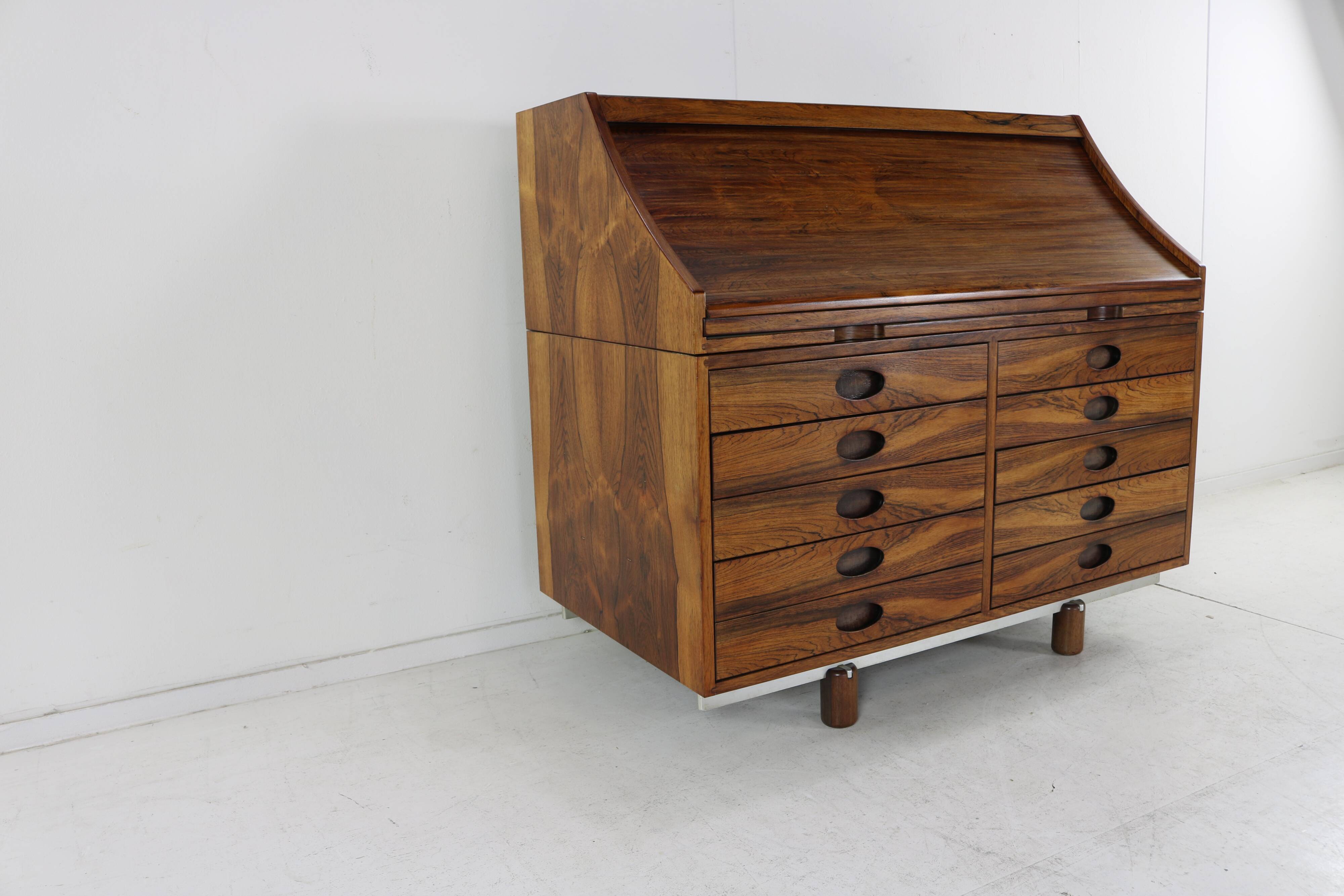 Beautiful italian design secretary desk by Frattini for Bernini
