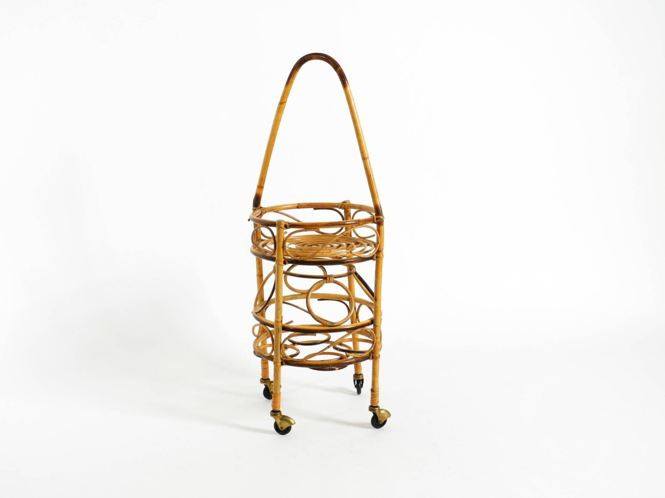 Italian Mid Century bar and serving trolley made of bamboo with wheels